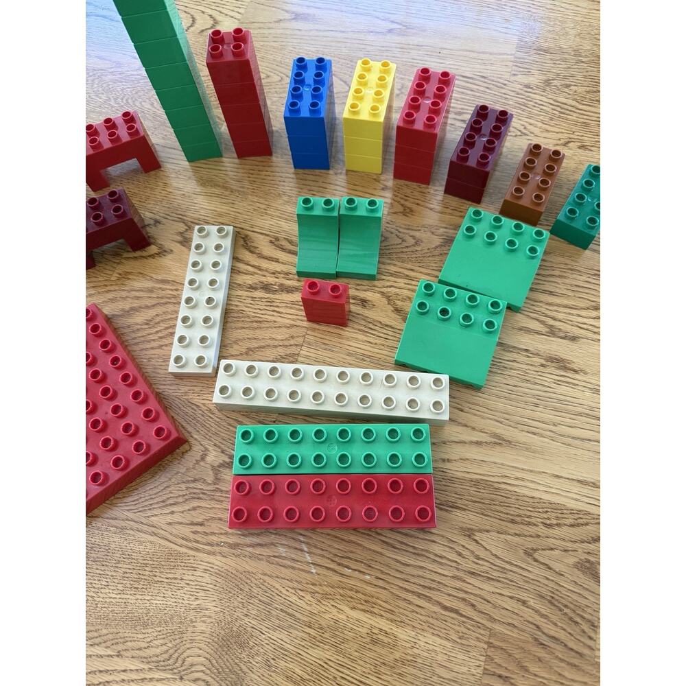LEGO DUPLO Mixed Lot: Base Plate,Arches,Long Bricks Slopes -Replacement Parts - Picture 4 of 4